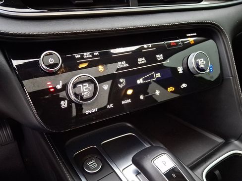 Certified 2023 INFINITI QX60 Luxe image 16