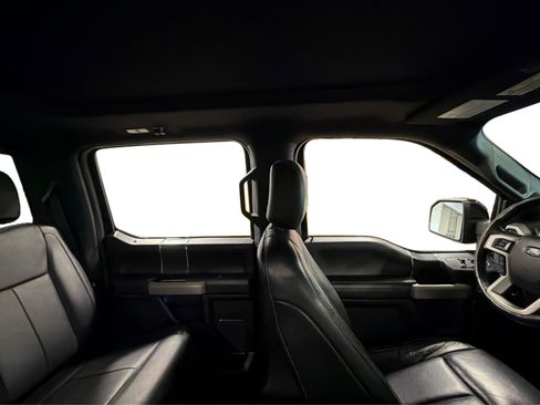 Used 2018 Ford F150 Lariat w/ Equipment Group 502A Luxury AWD/4WD image 44