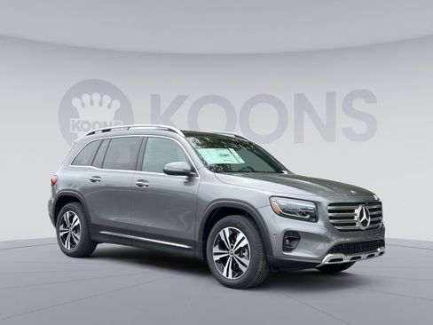 New 2026 Mercedes-Benz GLB 250 4MATIC image 2