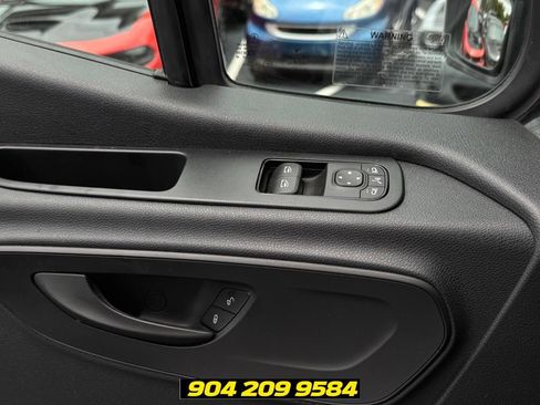 Used 2019 Mercedes-Benz Sprinter 2500 image 15