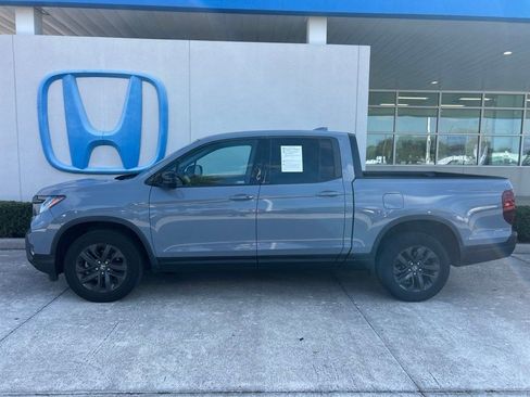 Used 2023 Honda Ridgeline Sport image 4