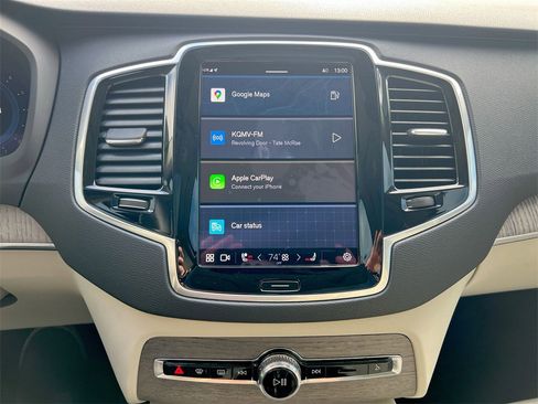 Used 2024 Volvo XC90 B6 Plus w/ Protection Package Premier image 13