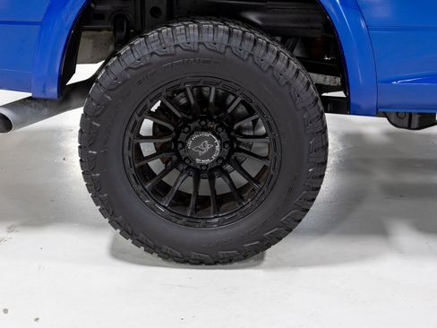 Used 2015 RAM 2500 Tradesman w/ Chrome Appearance Group AWD/4WD image 28