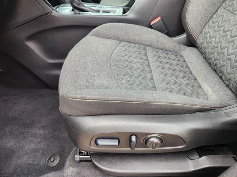 Certified 2024 Chevrolet Equinox LT image 26