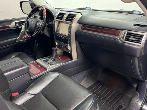 Used 2014 Lexus GX 460 Premium w/ Premium Package image 10