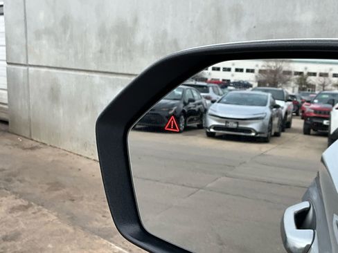 Used 2025 Hyundai Palisade SEL image 21