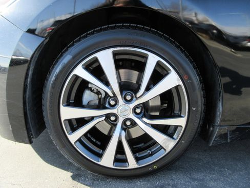 Used 2016 Nissan Maxima Platinum image 52