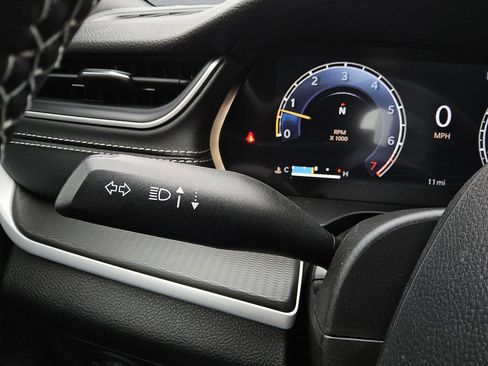 New 2025 Jeep Grand Cherokee Altitude image 29