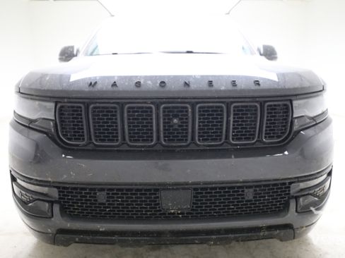 Used 2024 Jeep Wagoneer Series II w/ Convenience Group I AWD/4WD image 7