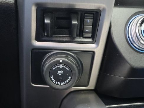 Used 2021 Ford F450 Platinum w/ FX4 Off-Road Package AWD/4WD image 35