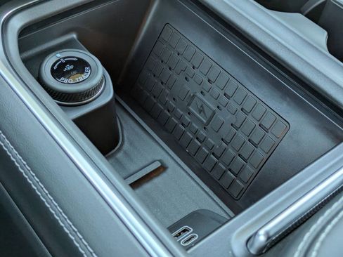 New 2025 Ford Expedition Platinum w/ Stealth Performance Package AWD/4WD image 26