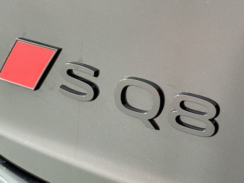 New 2026 Audi SQ8 Prestige AWD/4WD image 10