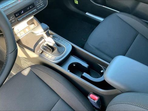 New 2025 Hyundai Kona SEL image 8