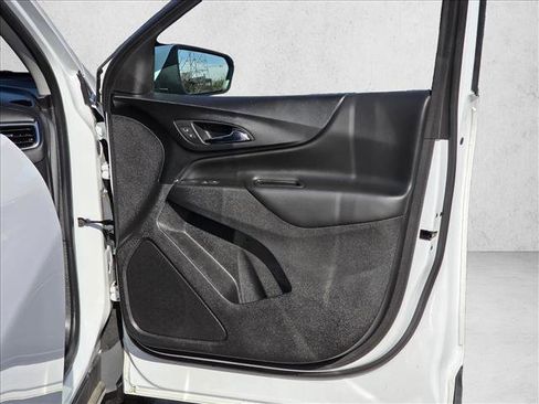 Used 2023 Chevrolet Equinox LT w/ LPO, Floor Liner Package image 11