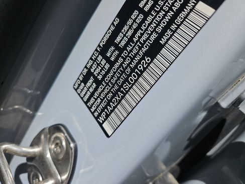 Certified 2025 Porsche Macan 4 Electric AWD/4WD image 15