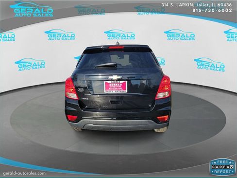 Used 2019 Chevrolet Trax LS w/ Tint and Cruise Package FWD image 4