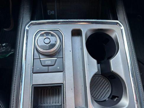Used 2020 Ford Expedition XLT w/ Equipment Group 202A RWD image 18