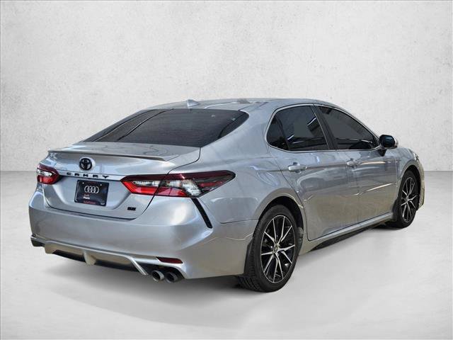 Used 2021 Toyota Camry SE FWD image 4