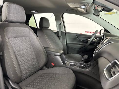 Used 2024 Chevrolet Equinox LT AWD/4WD image 25
