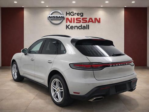 Used 2023 Porsche Macan AWD/4WD image 2