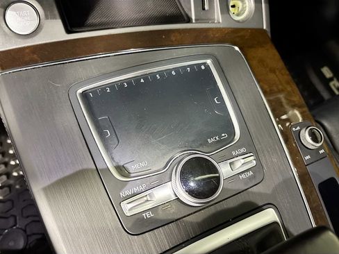 Used 2020 Audi Q5 e Prestige w/ Prestige Package image 15