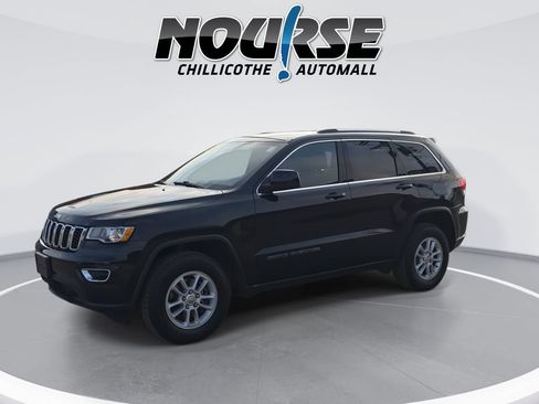 Used 2019 Jeep Grand Cherokee Laredo w/ Security & Convenience Group AWD/4WD image 4