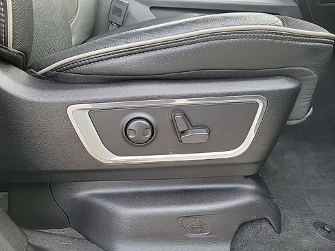 Used 2022 RAM 1500 Laramie image 18