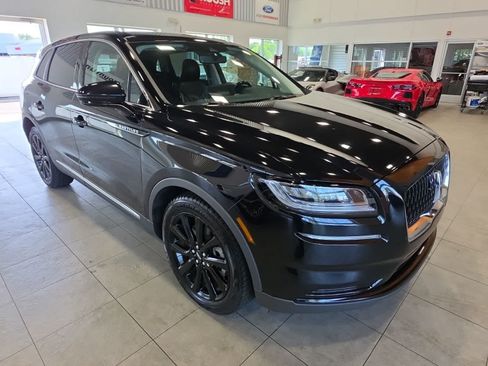 Used 2021 Lincoln Nautilus Reserve w/ Monochromatic Package AWD/4WD image 5