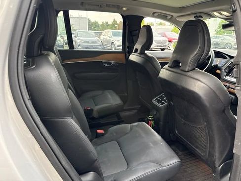 Used 2025 Volvo XC90 T8 Plus w/ Protection Package Premier AWD/4WD image 13