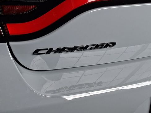 Used 2022 Dodge Charger Scat Pack RWD image 9