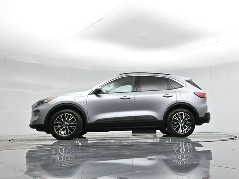 Used 2022 Ford Escape SEL image 8