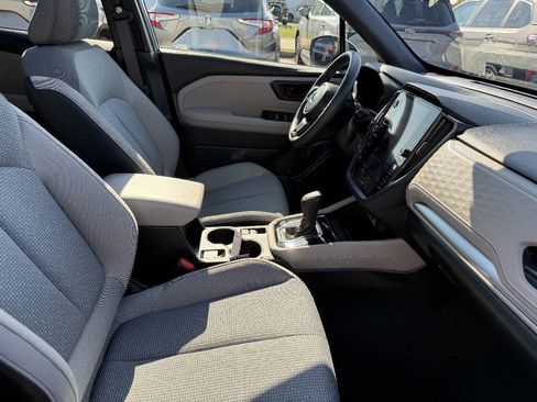 Used 2025 Subaru Forester Premium w/ Convenience Package #1 AWD/4WD image 28