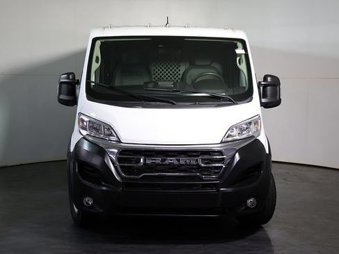 Used 2025 RAM ProMaster 2500 w/ U-Haul Equipment Group FWD image 9