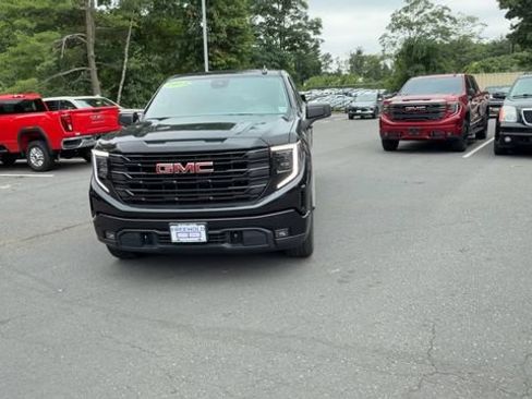 Used 2023 GMC Sierra 1500 Elevation AWD/4WD image 3