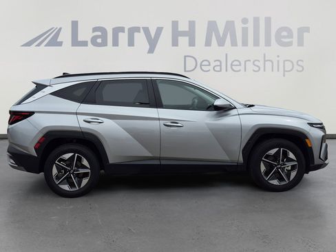 Used 2025 Hyundai Tucson SEL image 11