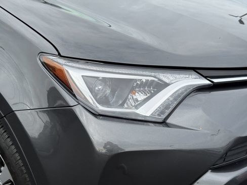Used 2017 Toyota RAV4 XLE w/ All Weather Liner Package AWD/4WD image 10