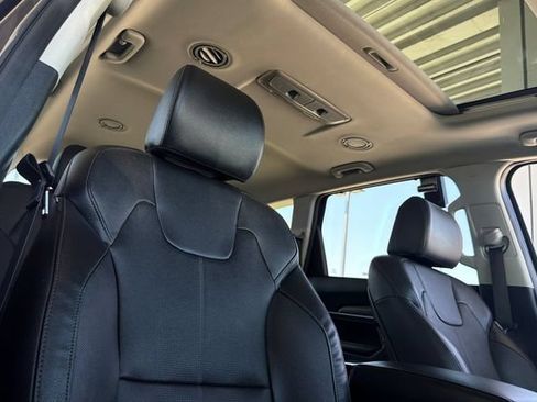 Used 2022 Kia Telluride EX w/ EX Premium Package FWD image 21