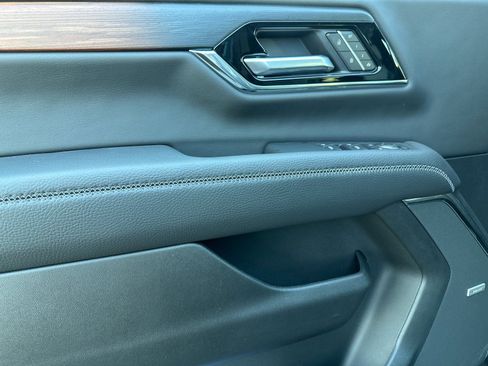 New 2026 GMC Yukon Denali AWD/4WD image 11
