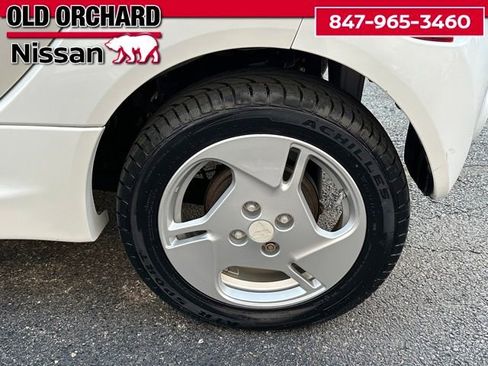 Used 2012 Mitsubishi i SE image 10