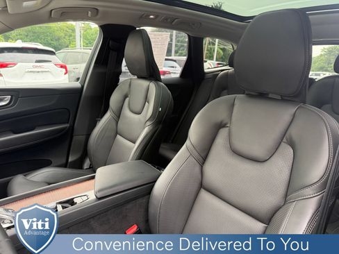 Certified 2023 Volvo XC60 B6 Ultimate w/ Protection Package Premier AWD/4WD image 18