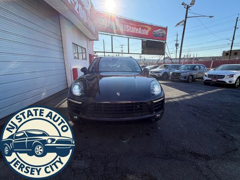 Used 2015 Porsche Macan S w/ Premium Package Plus AWD/4WD image 8