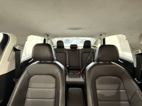 Used 2024 Volkswagen Jetta SE FWD image 29