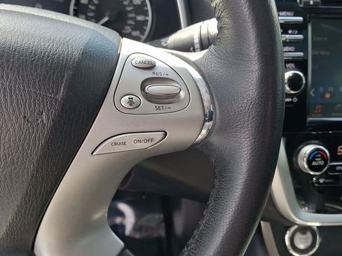 Used 2018 Nissan Murano SV w/ Premium Package FWD image 25