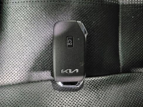Used 2022 Kia Telluride EX w/ EX Premium Package AWD/4WD image 32
