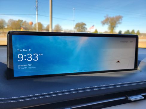 Used 2023 Genesis GV70 3.5T Sport w/ Sport Prestige Package image 23