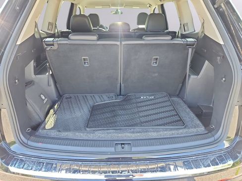 Certified 2023 Volkswagen Atlas SE w/ Black Wheel Package AWD/4WD image 34