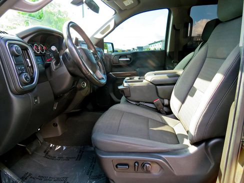 Used 2021 Chevrolet Silverado 1500 RST w/ Bed Protection Package image 15