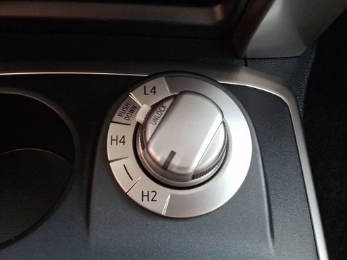 Used 2022 Toyota 4Runner SR5 AWD/4WD image 25