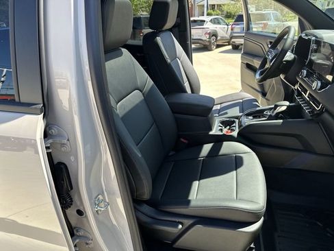 New 2026 GMC Canyon Elevation w/ Convenience Package image 29