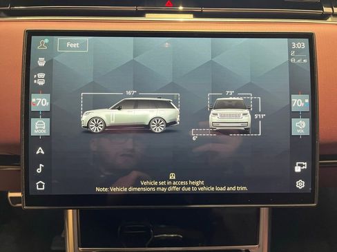Used 2025 Land Rover Range Rover SE AWD/4WD image 60